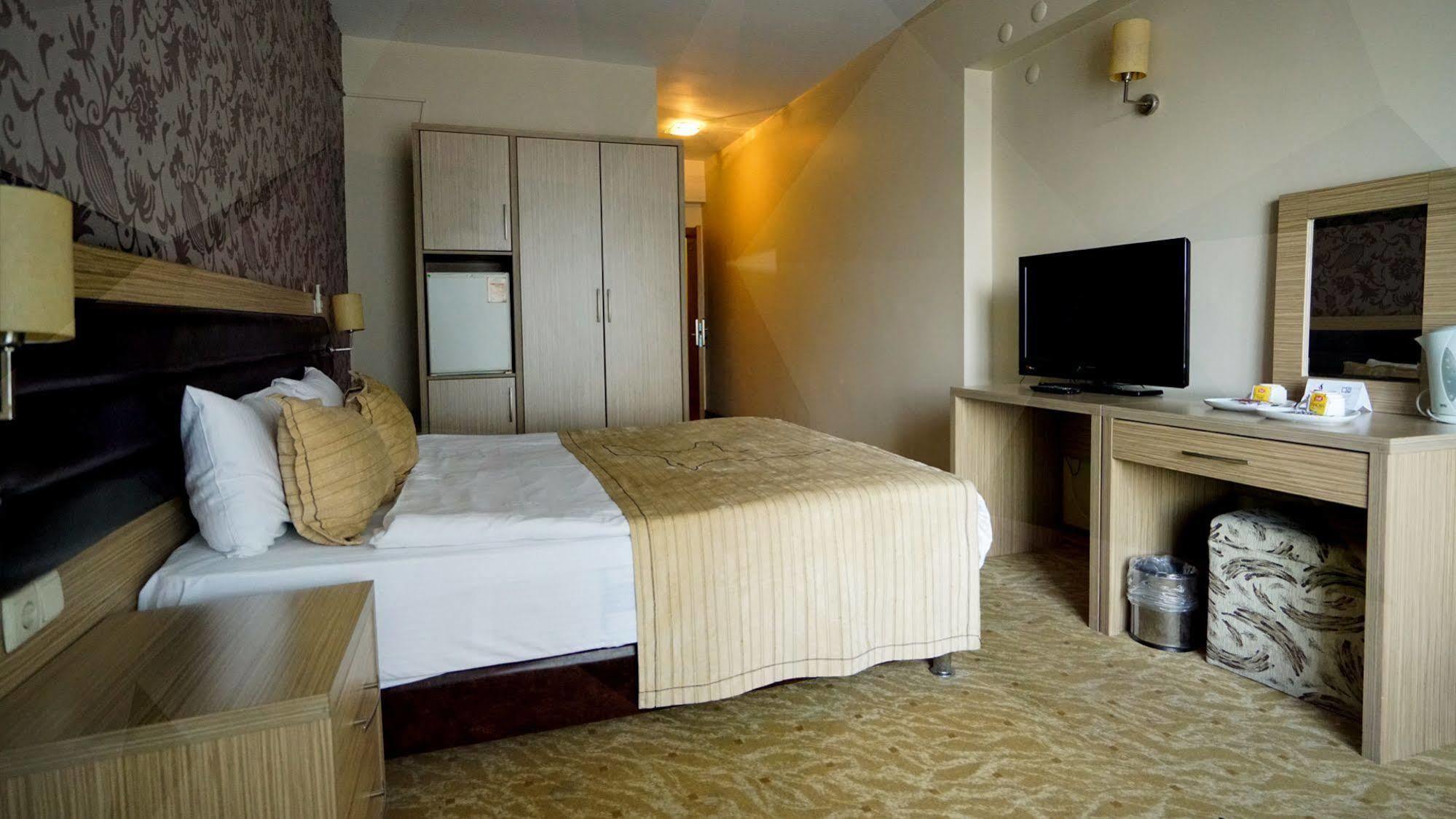 Es Albatros Hotel エスキシェヒル エクステリア 写真